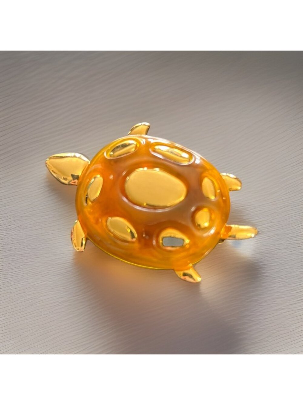 Vintage Liz Claiborne Turtle Gold Tone Metal & Lucite Pin Brooch Signed LC 2”